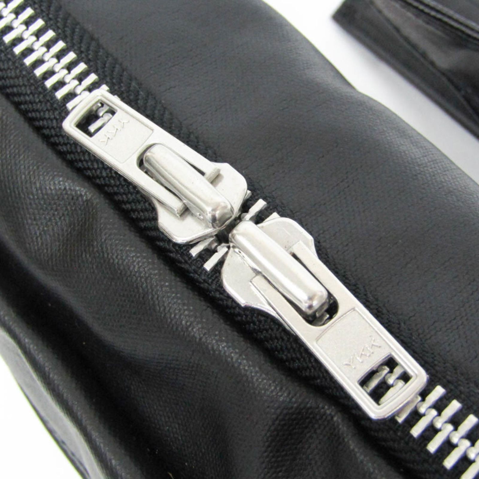 ボディバッグ ブラック