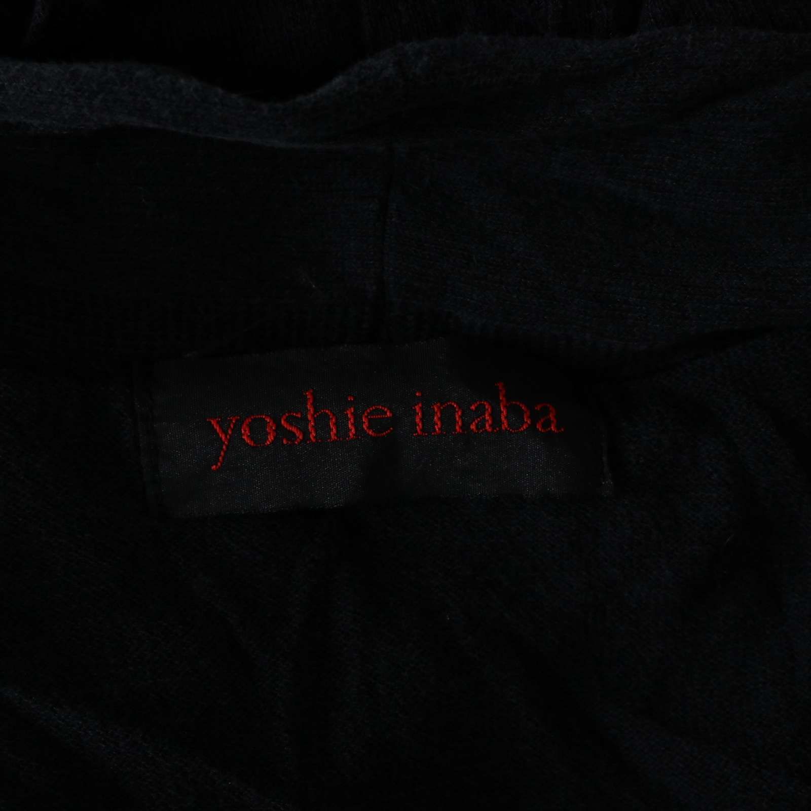 yoshie inaba ヨシエイナバ 通年 絹 シルク100%♪ Vネック