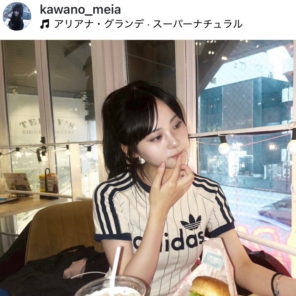 新品S⭐️adidas リニア グラフィック カリTシャツ ホワイト×ネイビー