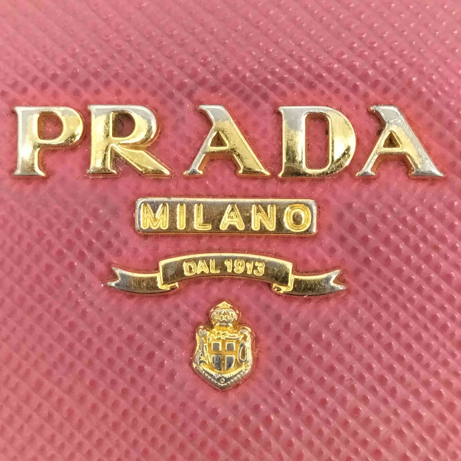 PRADA プラダ　折財布　財布　ウォレット　サフィアーノ　メタルロゴ　ブルー プラダ 長財布 財布 ウォレット サフィアーノ ブルー - メルカリ