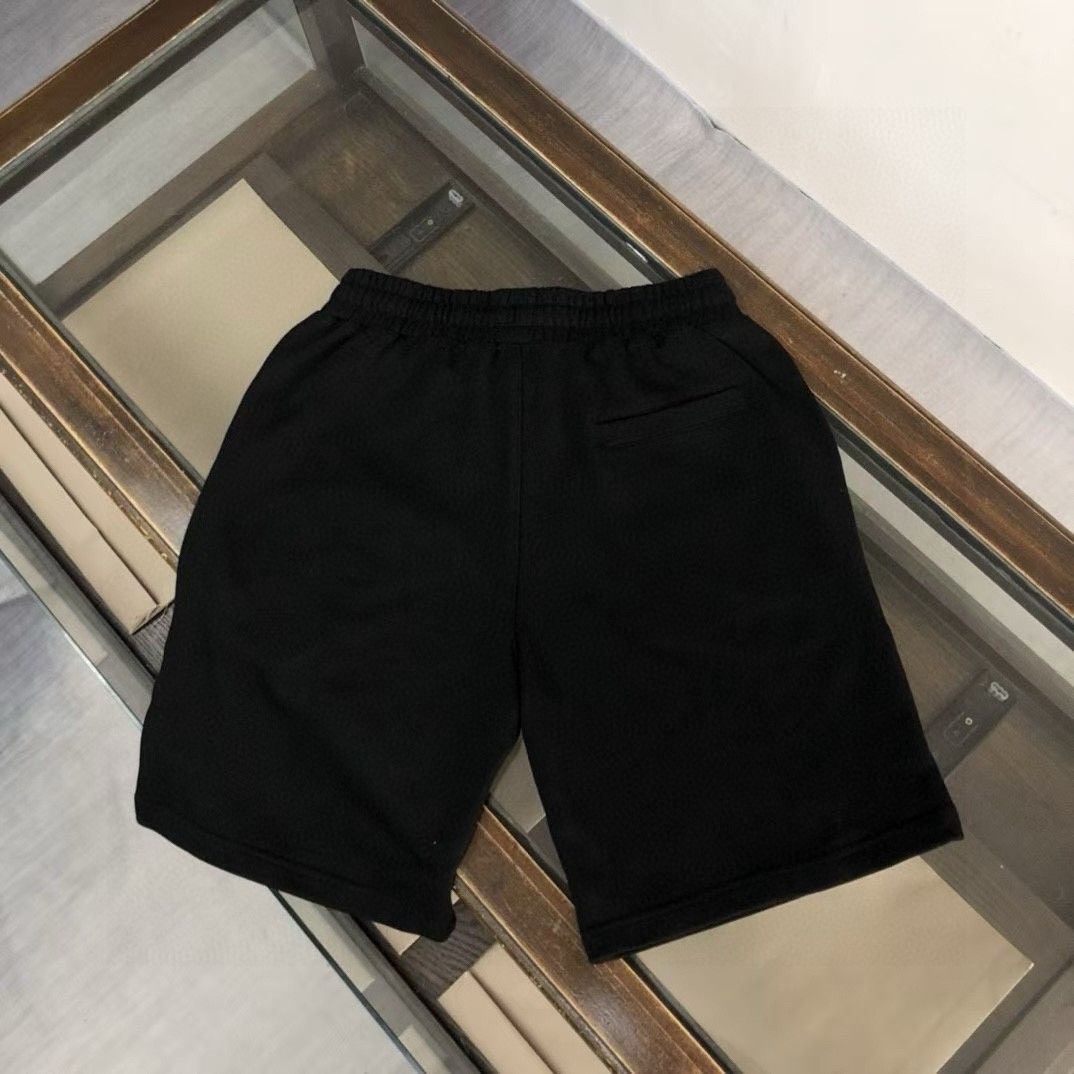 FENDI ブラックショートパンツ