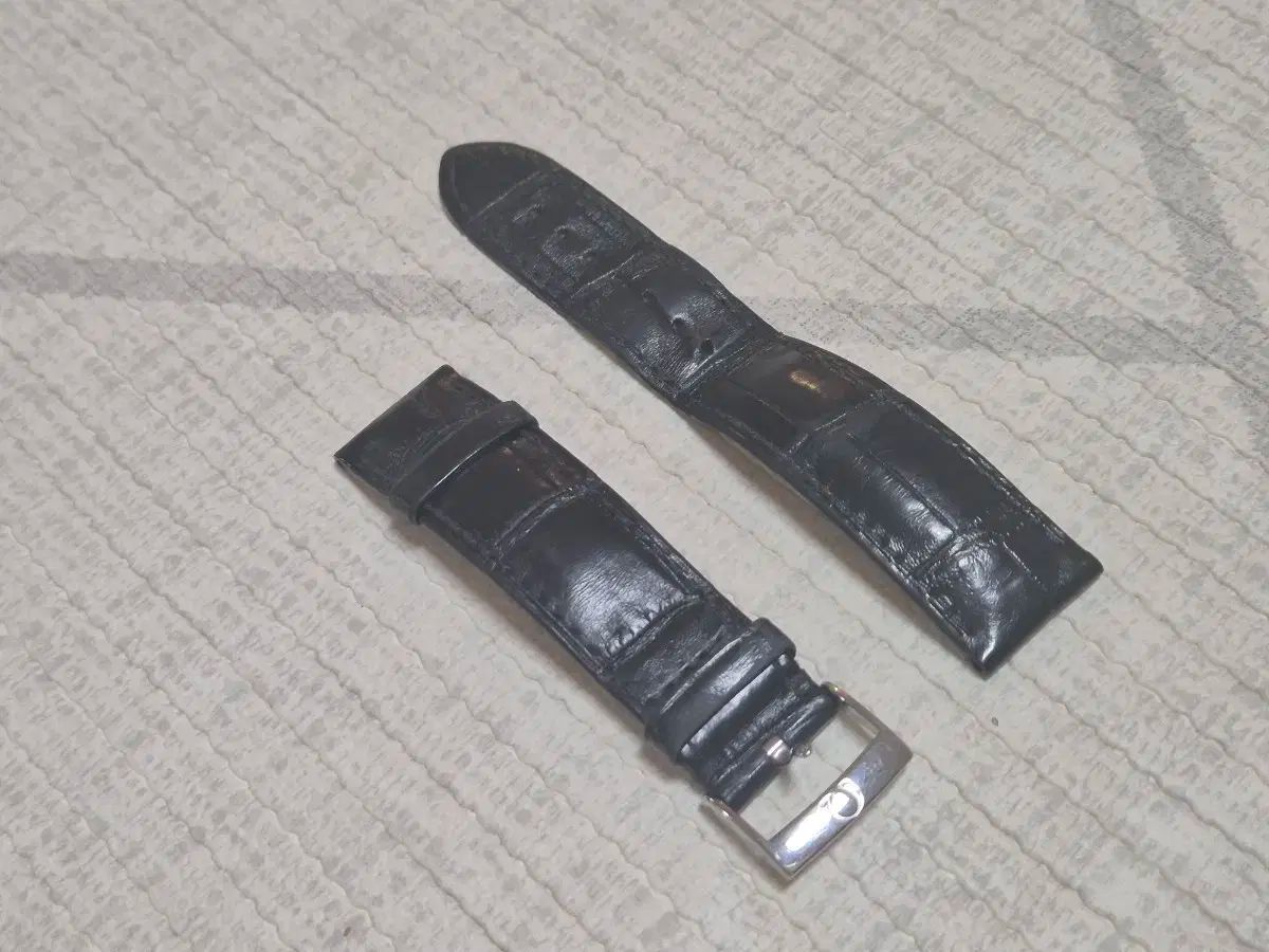 OMEGA オメガ ブラック ツーピース ストラップ ＆ バックル