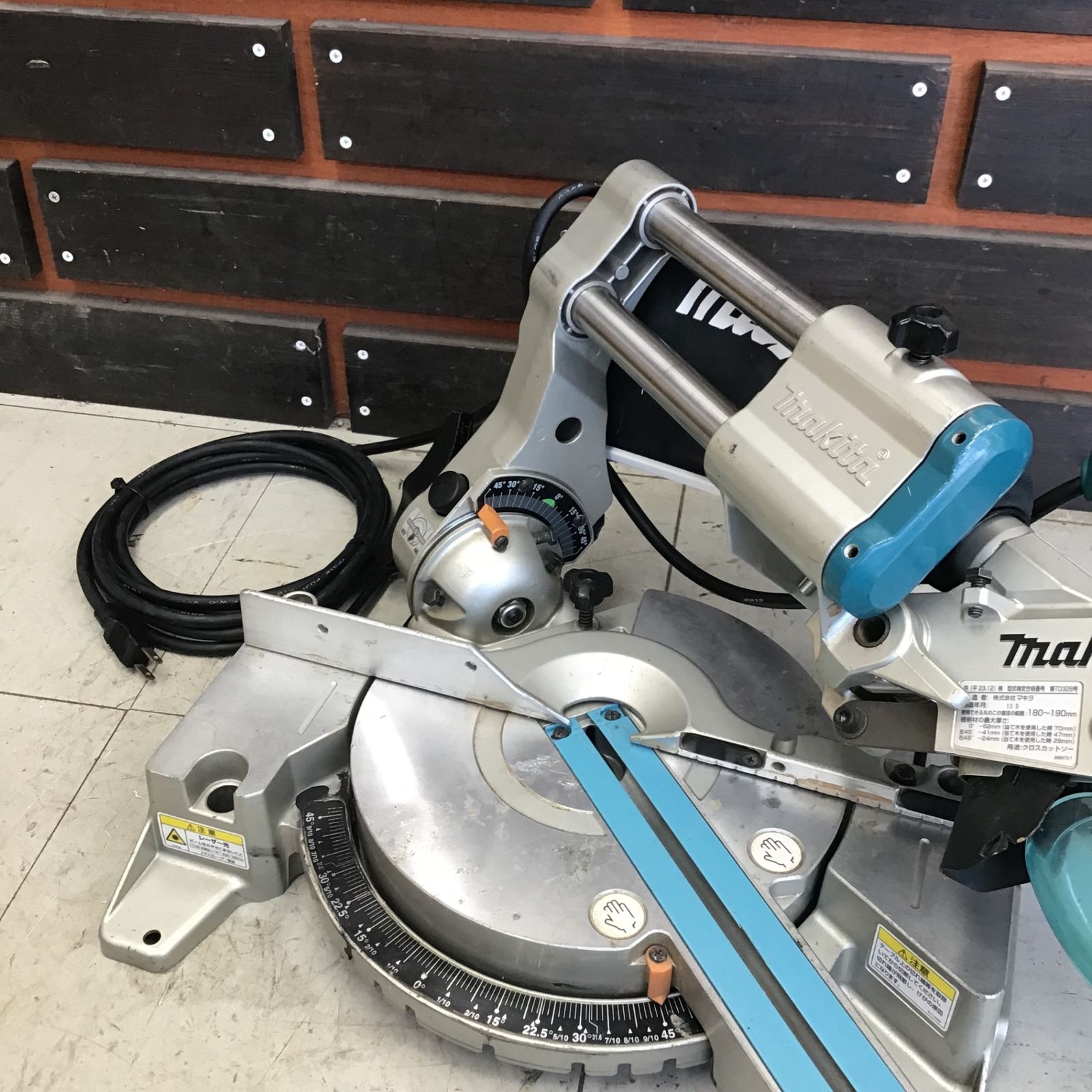 現状品】 マキタ/makita スライドマルノコ LS0717FL 【鴻巣店】 - メルカリ