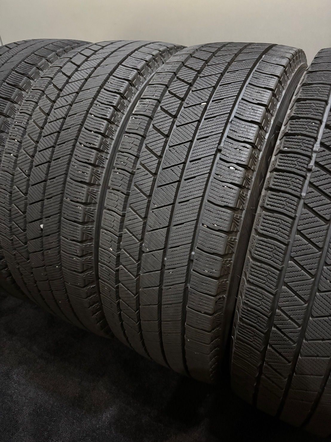 205 60R16 BRIDGESTONE VRX3 23年製 スタッドレス 4本 ブリヂストン ブリザック ノア ヴォクシー ステップワゴン 南6-J994