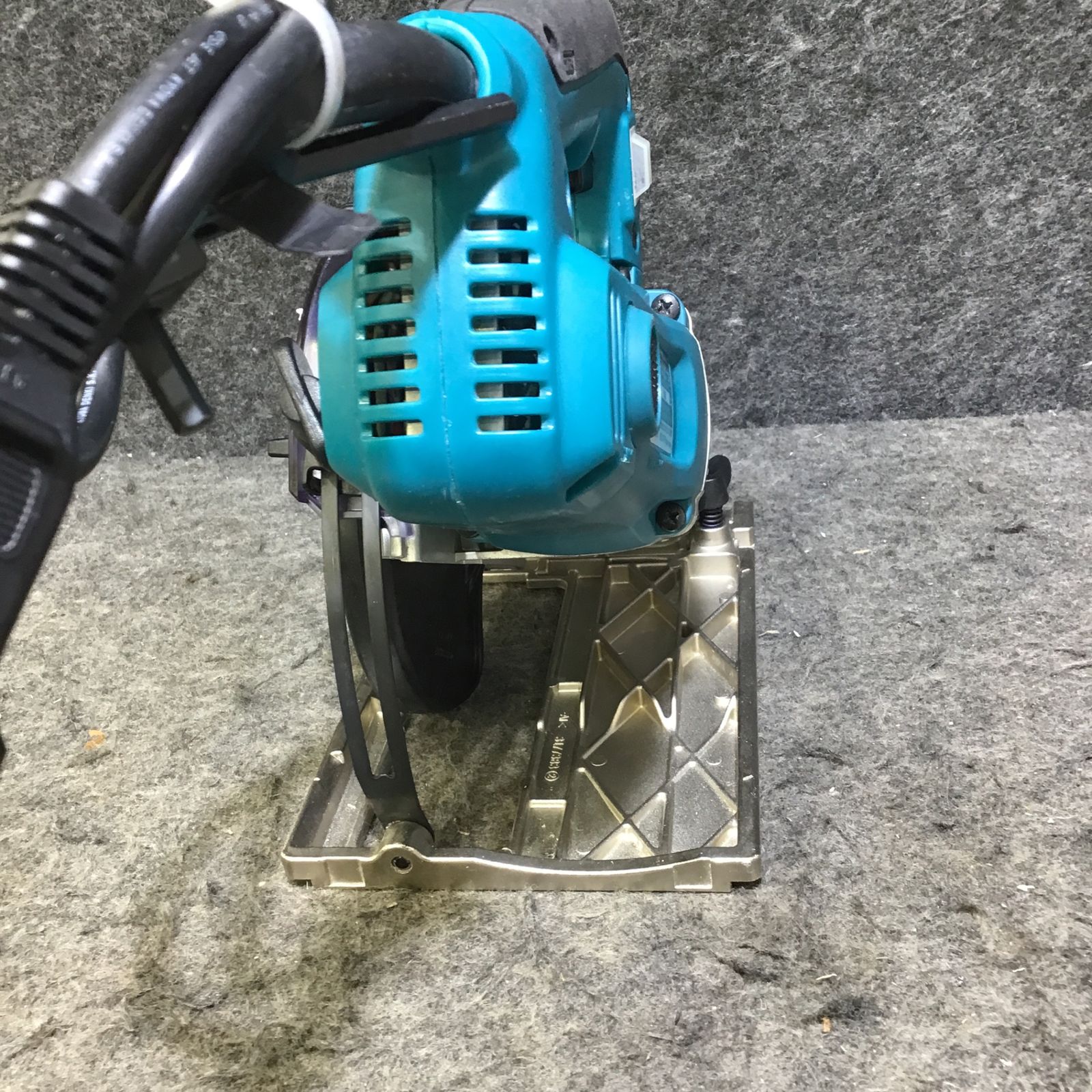 中古品・新品刃！延長コード付き！】マキタ(makita) 125mmボード用 