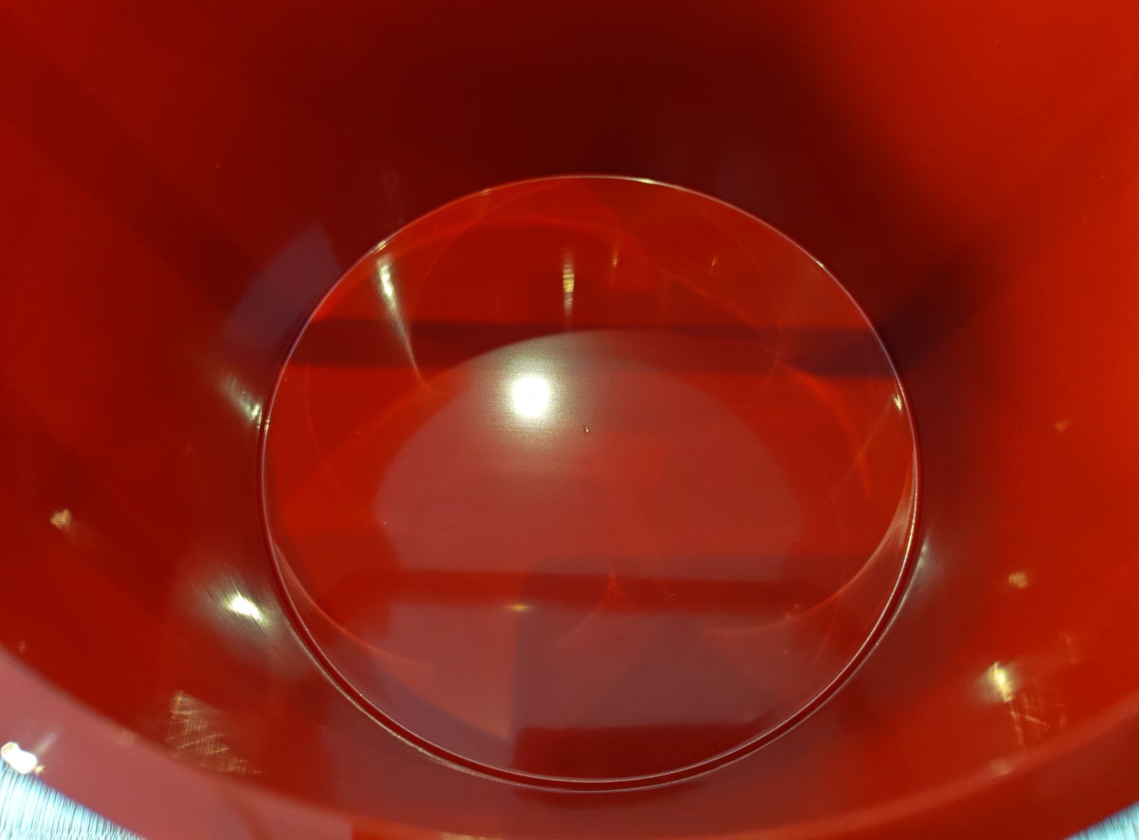 逢絢亭】茶道具 手桶水指 山中塗 朱塗 木製 塗師 前端春斎 共箱入り