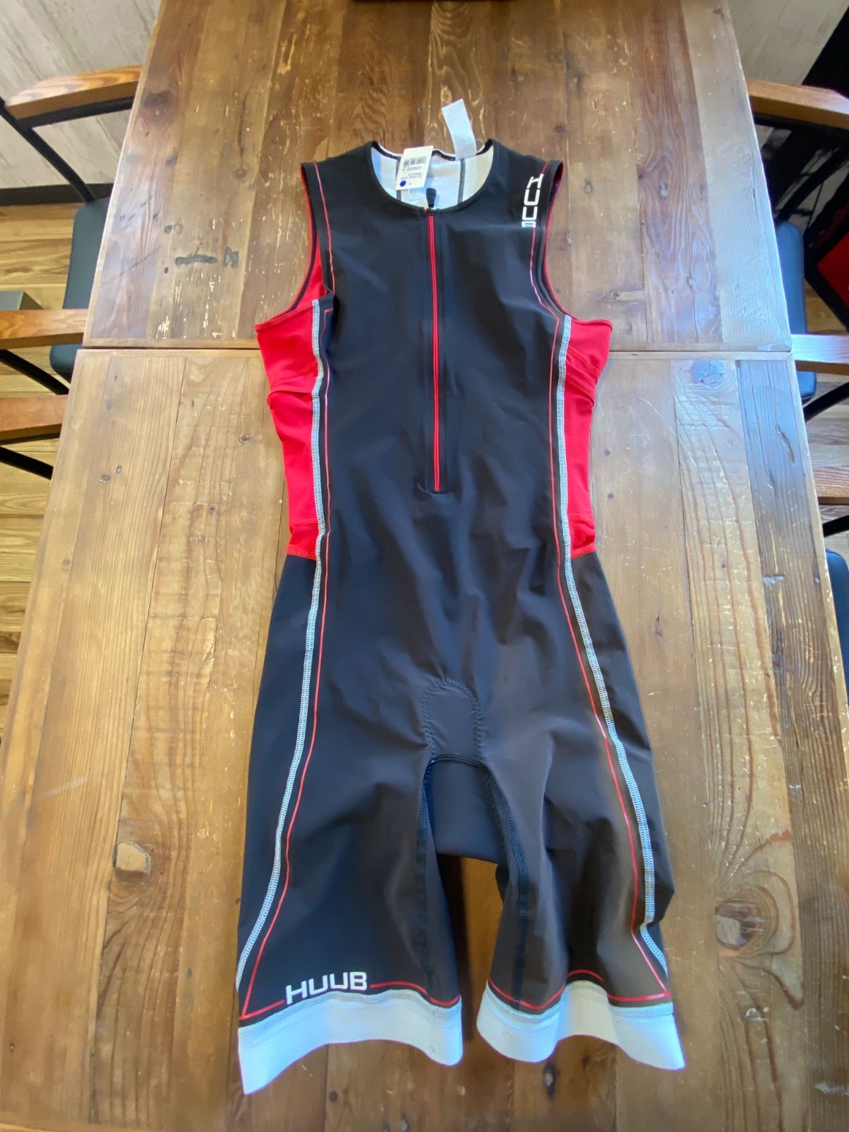 HUUB core trisuit M 色褪せ有