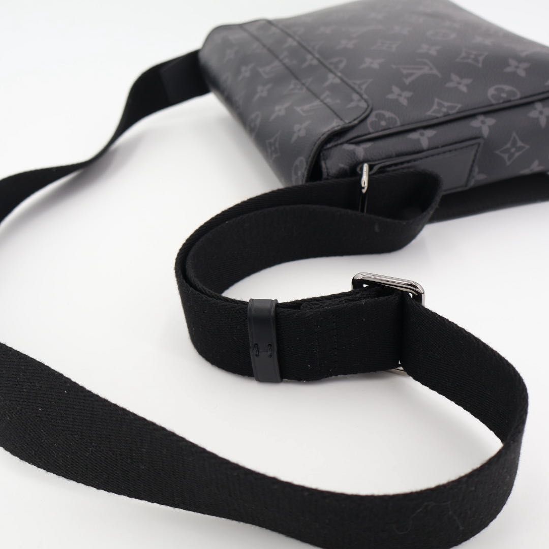 ルイヴィトン LOUIS VUITTON モノグラム エクリプス ディストリ