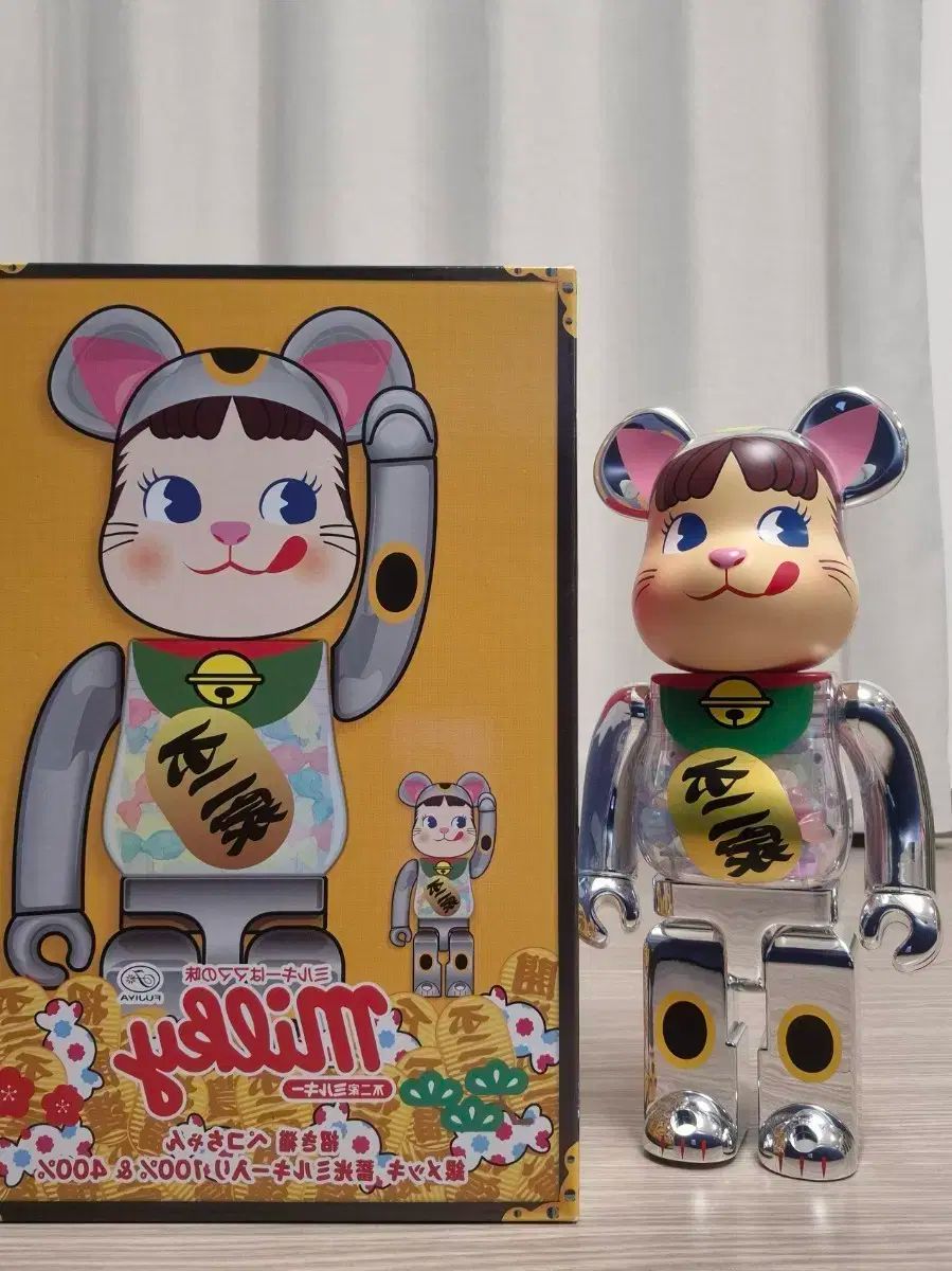 BE RBRICK ベアブリック 招き猫 ペコちゃん 400 % シルバー