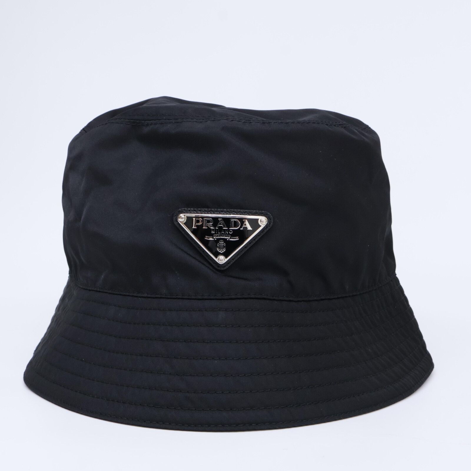 PRADA プラダ