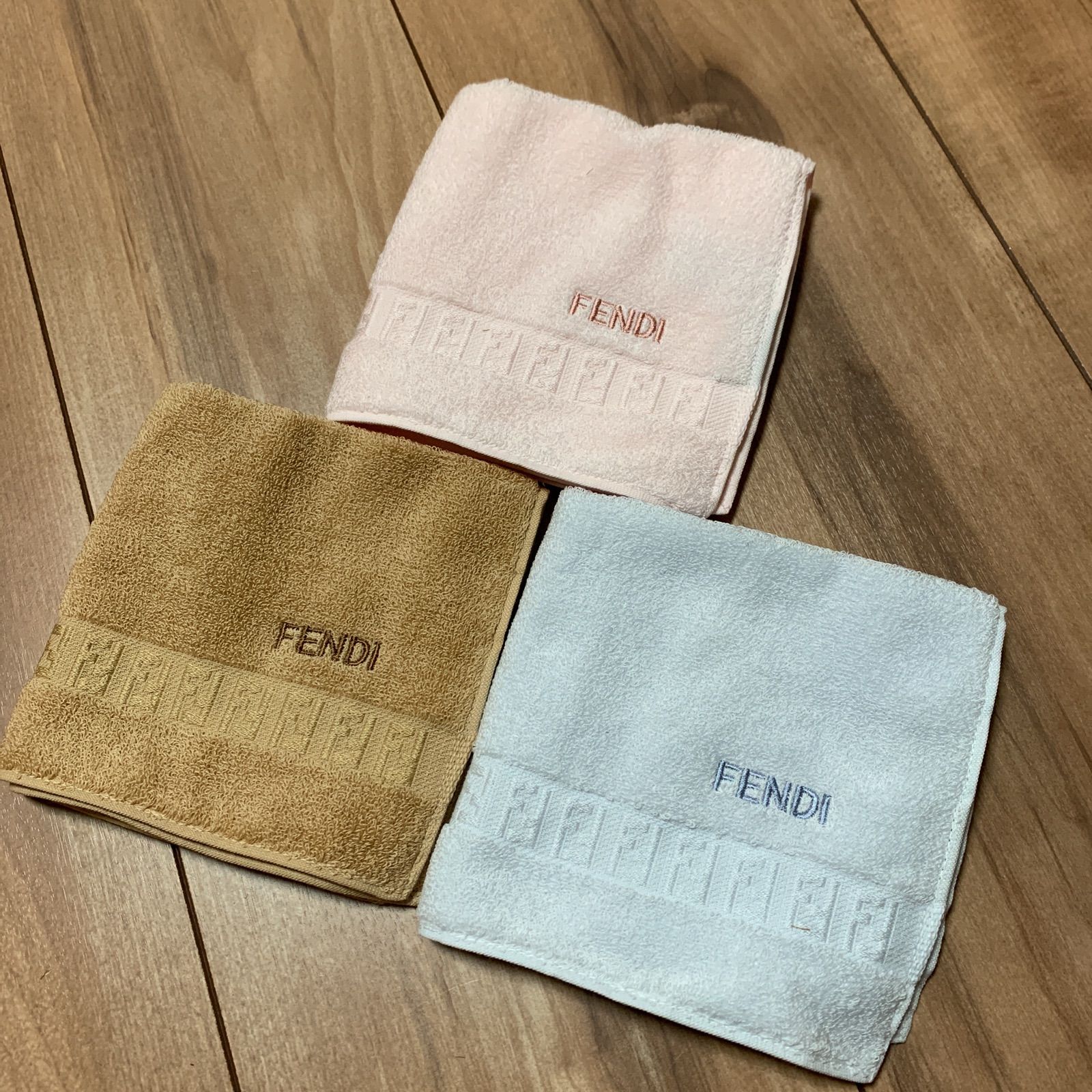 新品未使用▽フェンディ プリントモチーフハンカチ3枚セット 日本製 綿