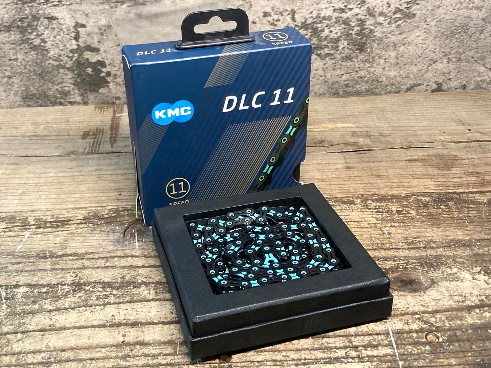 IR667 KMC DLC11 チェーン 11S 118L 黒 チェレステ ミッシングリンク