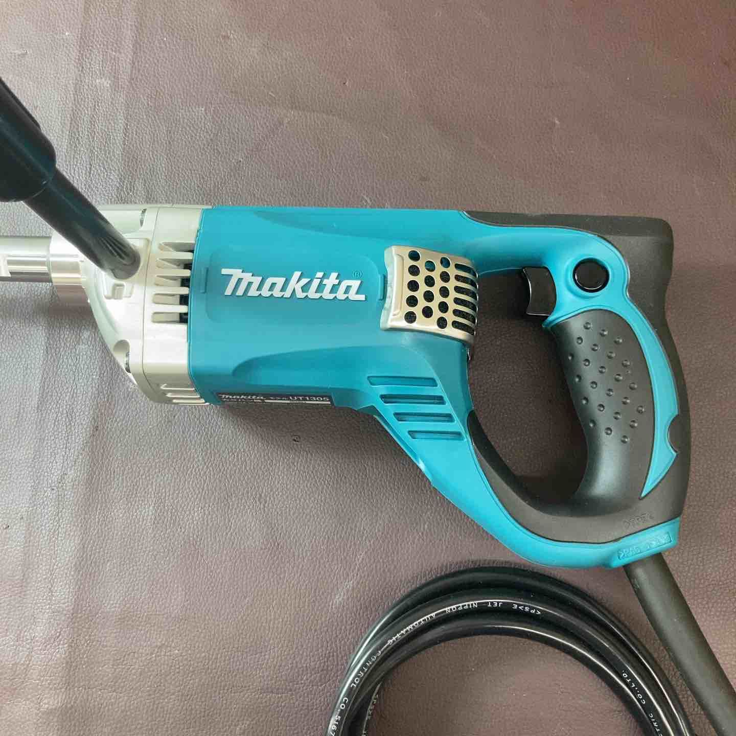 品 マキタ makita コンクリートかくはん機 UT1305 東大和店
