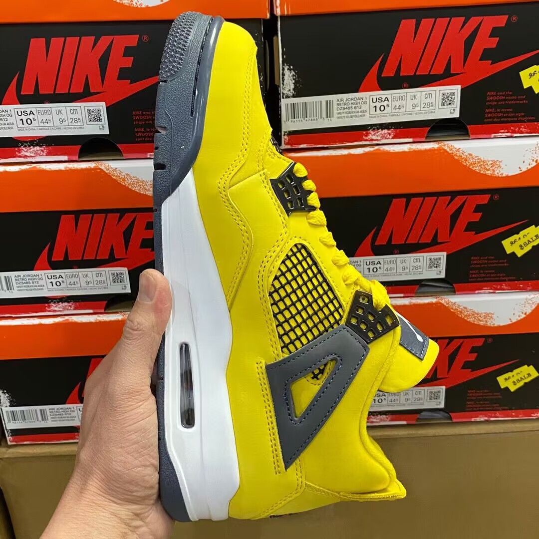 NIKE AIR JORDAN 4 RETRO TOUR YELLOW - メルカリ