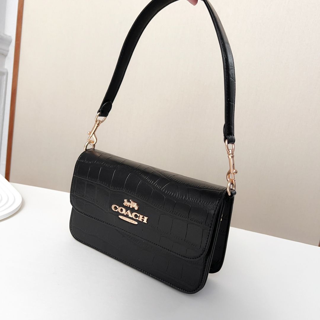 コーチ　COACH CN061 Brynnバッグ　ハンドバッグ　メッセンジャー　ショルダーバッグ　ブラック