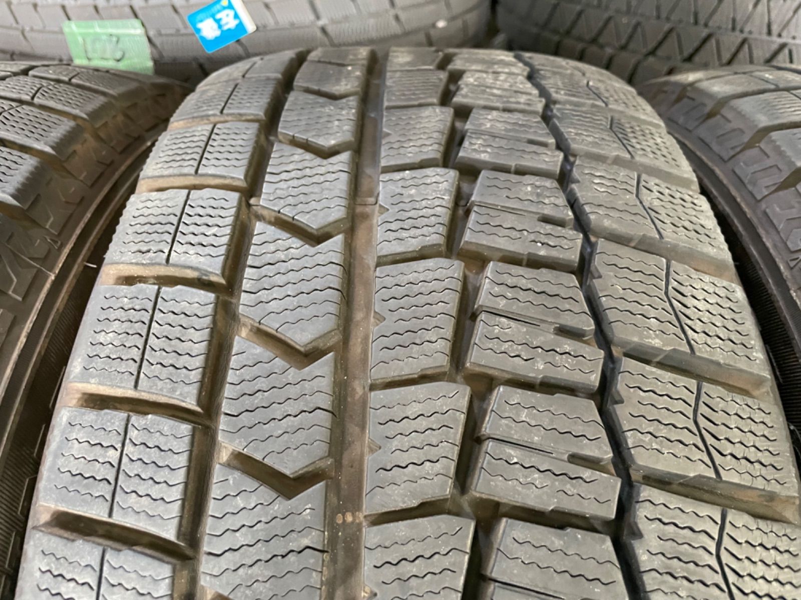 （F0121）中古スタッドレスタイヤ４本セット！225/55R17 ダンロップWN02 フォレスター、XV、スカイライン、10系アルファードなどに！