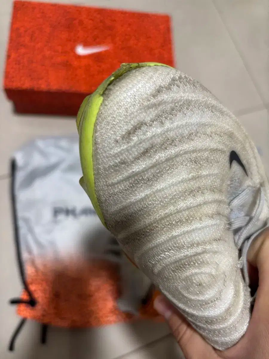 ナイキ FANTOM ルナ 2 エリート Fg サッカーシューズ WWW_OLIVIERBERNSTEIN_COM