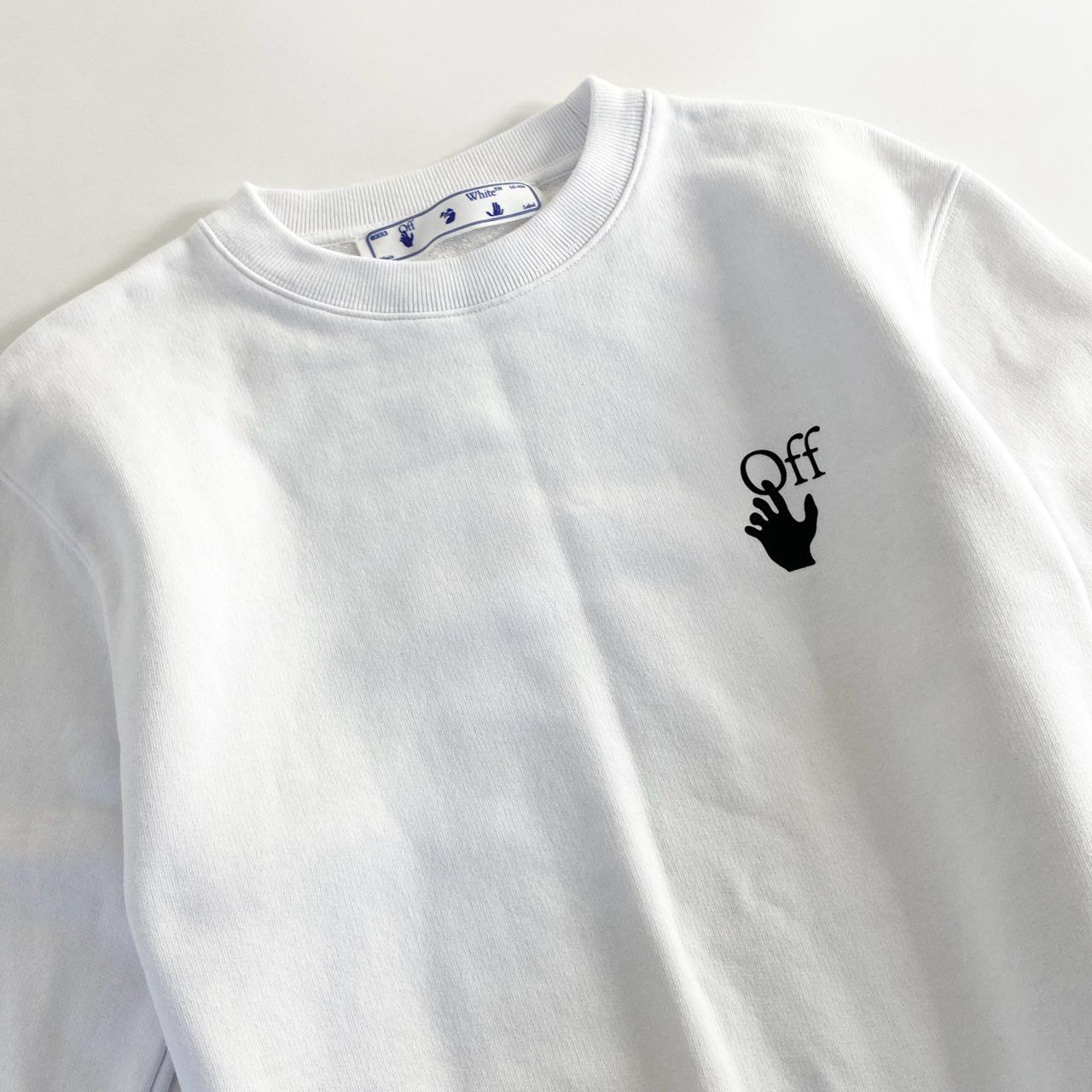 57e11 OFF-WHITE オフホワイト OMBA025F21FLE006 クルーネック