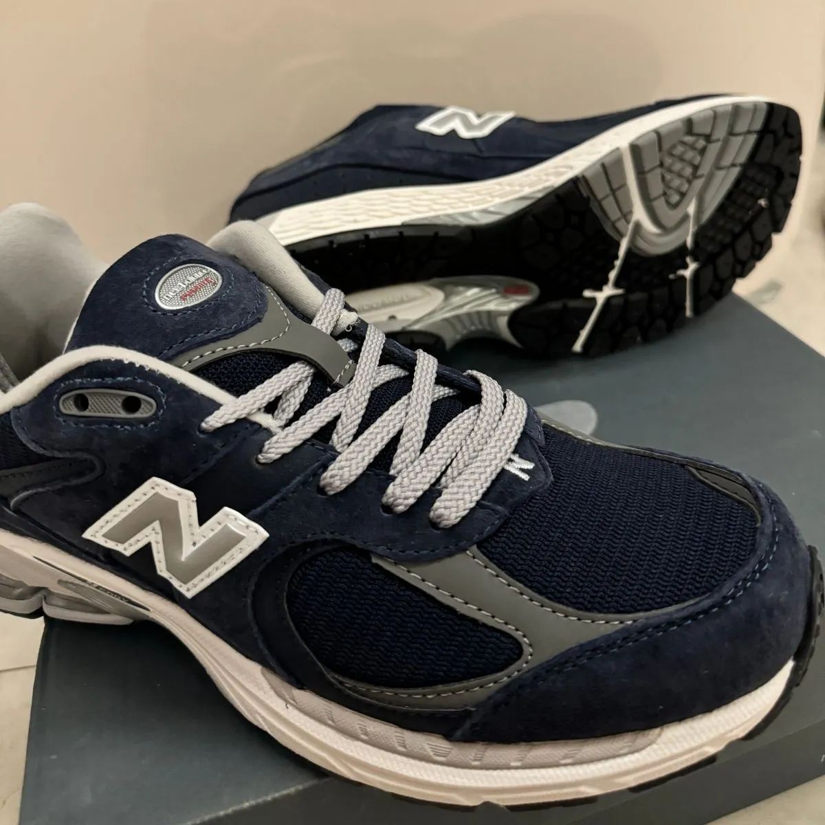 ニューバランス 2002R ゴアテックス "エクリプス"ネイビーのユニセックススポーツシューズ New Balance 2002R GORE-TEX "Eclipse"