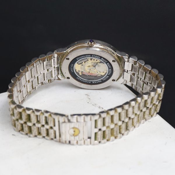 Valentino Mordei レディス腕時計 VALENTINO MORADEI QZ LADIES WRISTWATCH SAPPHIRE GLASS