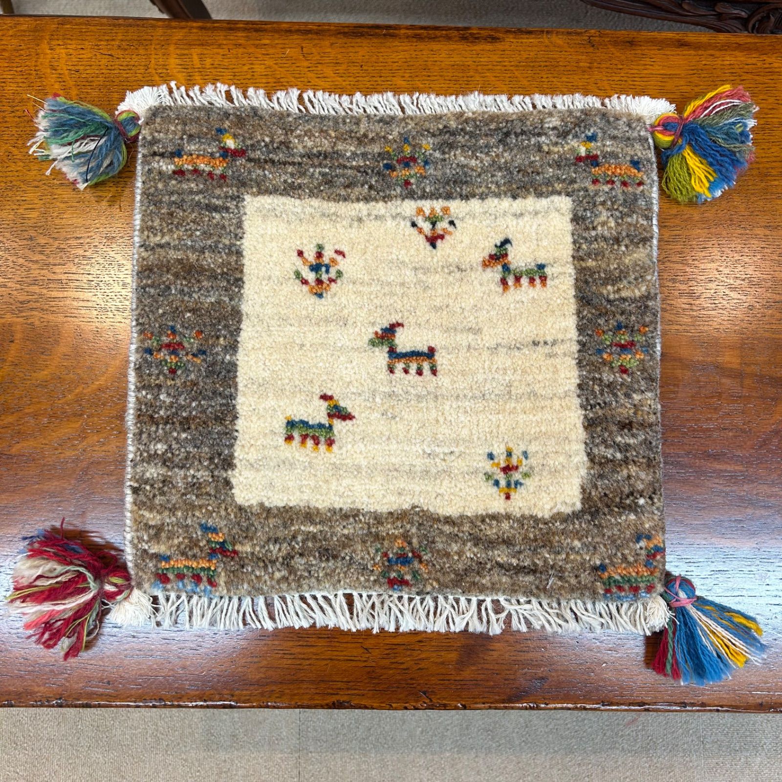 ギャッベクッションカバー　クッション付き　イラン　シラーズ手織り　草木染 ギャッベ クッションカバー / Gabbeh Cushion Cover 35cmx38m