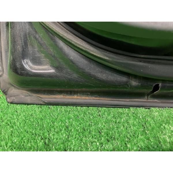 プリウスα ZVW40W 右リアドア G 7人 ニホンイタ M31Q8 67003-47180 202