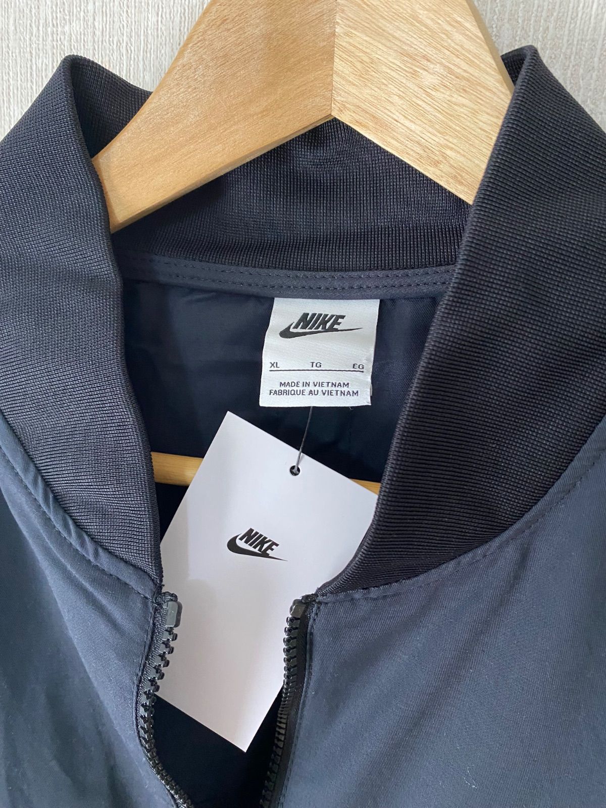 海外☆Nike Sportswear Woven UTILITY Full Zip Bomber Jacket 黒/白 