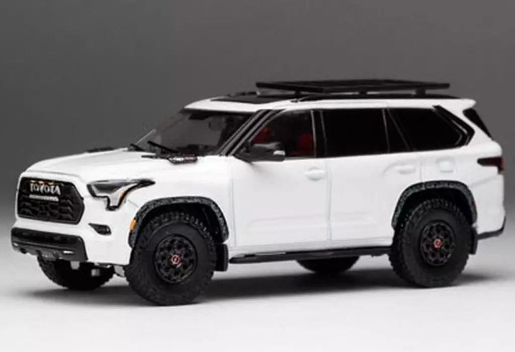トヨタ・セコイア TRD アイスキャップ・ホワイト・リミテッド 価格は安く トヨタ・セコイア TRD アイスキャップ・ホワイト