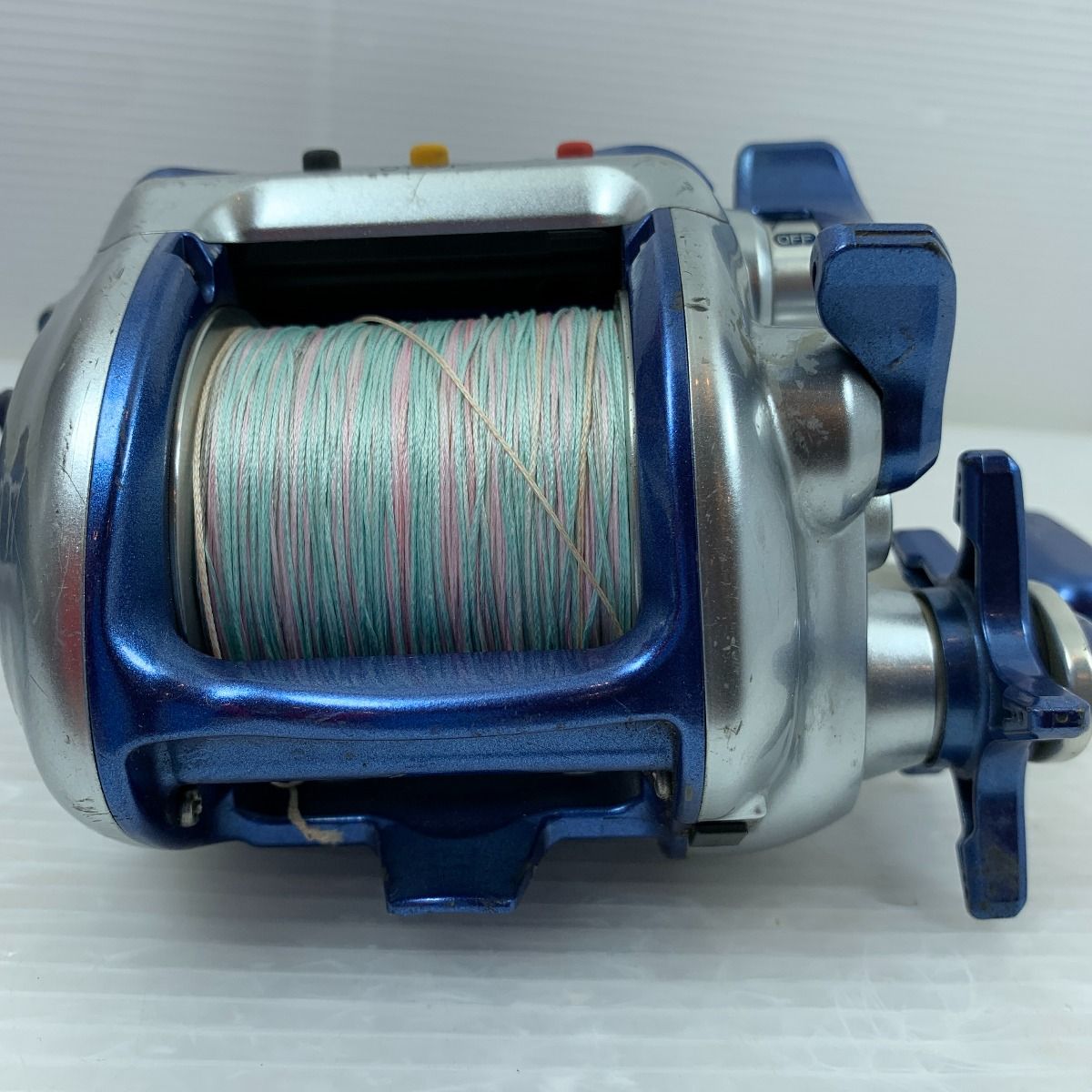 SHIMANO - ττSHIMANO シマノ 釣り用品 リール 電動リール SHIMANO 01860 ジャンク品 電源コード付 クラッチ不良/04電動丸3000H 01860 ΨΨ SHIMANO シマノ 電動リール 04'電動丸3000H 本体のみ 01860