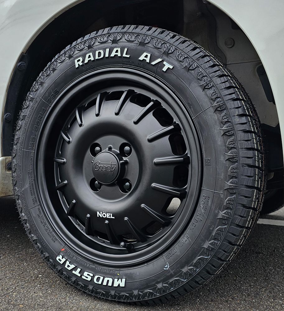 165/65R14 MAXTREK EXTREME R/T 4本セット ほぼ新品 未使用タイヤ付 