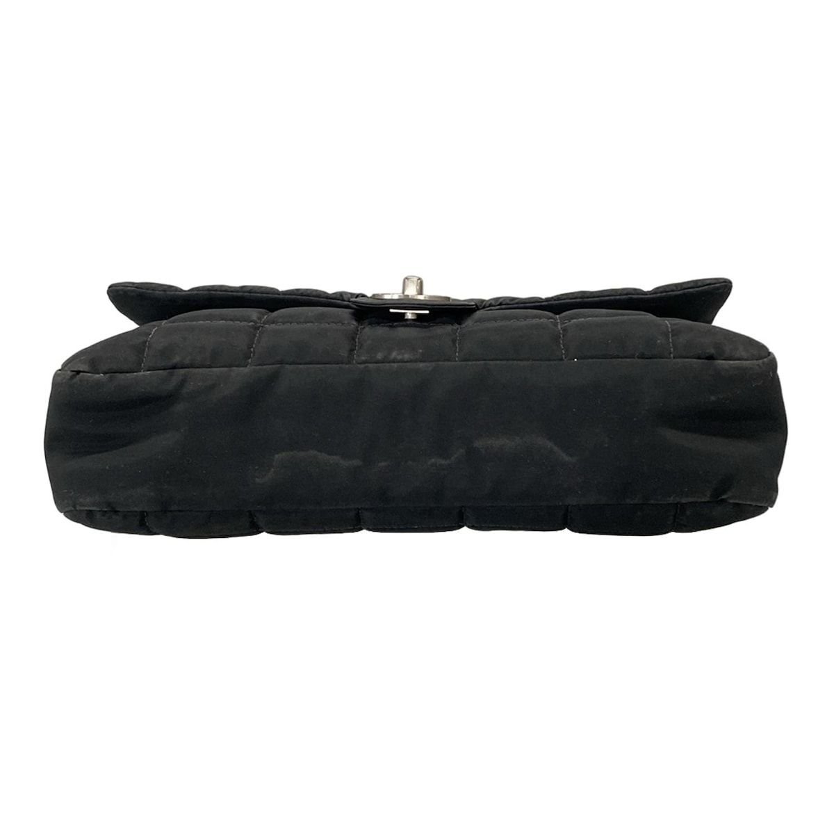 シャネル ショルダーバッグ