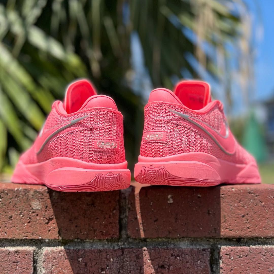 NIKE LEBRON XX EP レブロン 20 27cm Amazon | [ナイキ] レブロン 20 EP LEBRON 20 EP セサミ/セイル