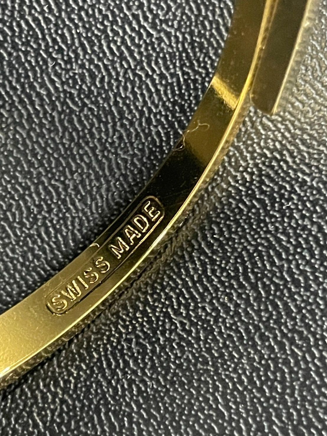 Andre Mouche アンドレムッシュ カメオ　 バングル Andre Mouche】アンドレムッシュ カメオ バングルウォッチ