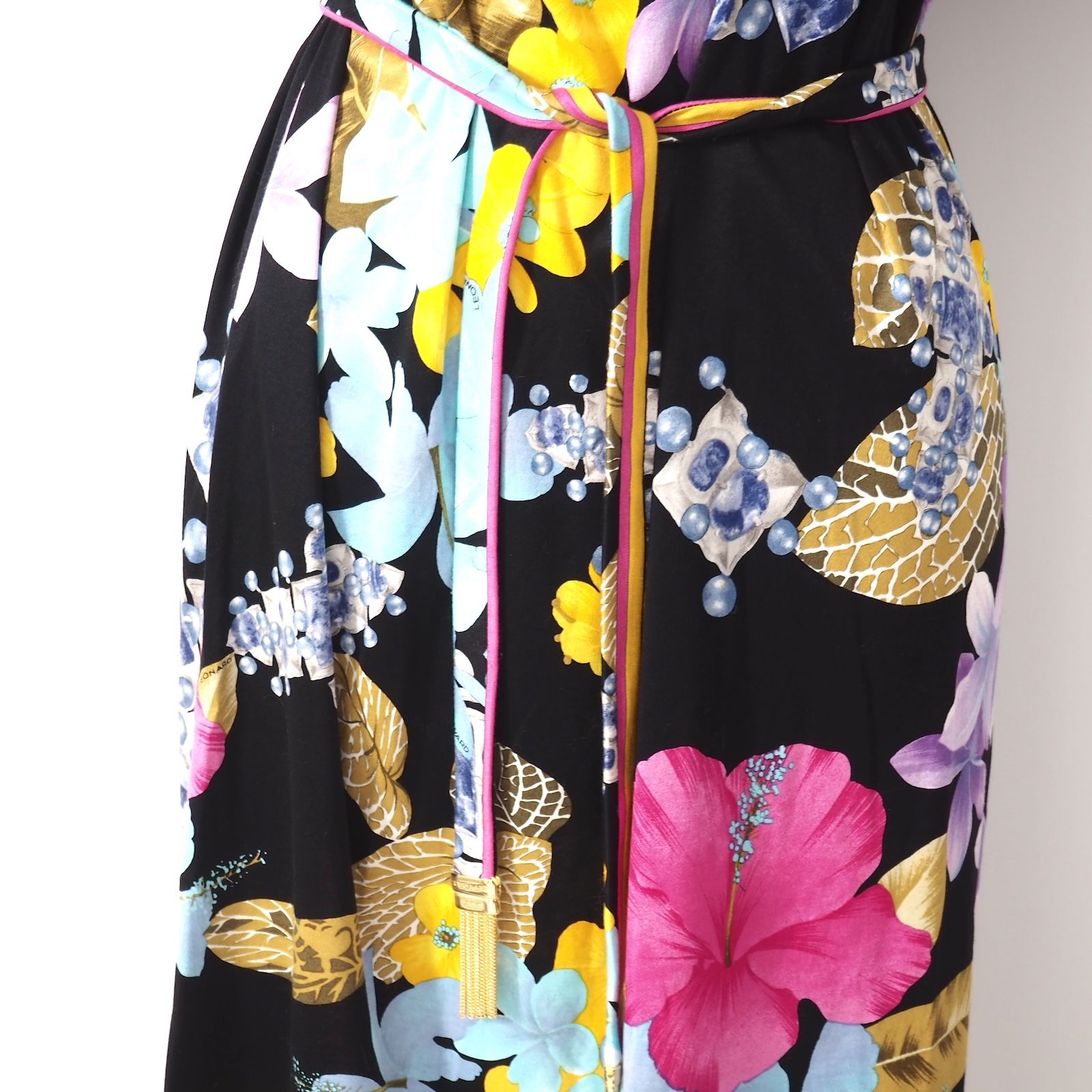 美品 レオナール LEONARD コットン ベルト付き ワンピース M 花柄 総柄