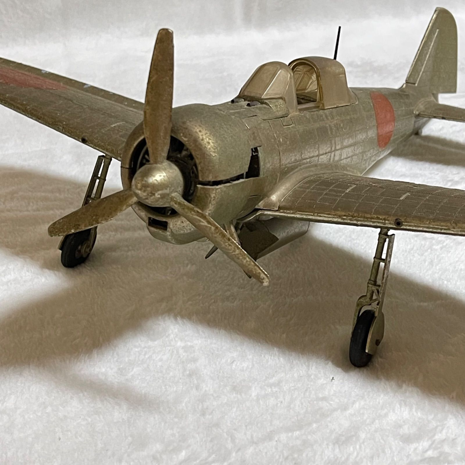 希少 レア 金属 工芸 零戦 零式艦上戦闘機21型 1/25 フェーマスアート Amazon.co.jp: 1 / 18 レア 金属 工芸 零戦 零式艦上戦闘機21型 1/25