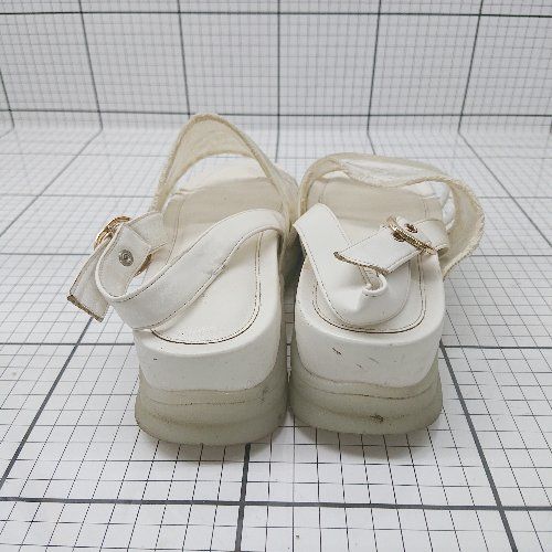 ◇ ⊂ RANDA ランダ 花柄刺繍 刺繍厚底サンダル サイズL ホワイト系