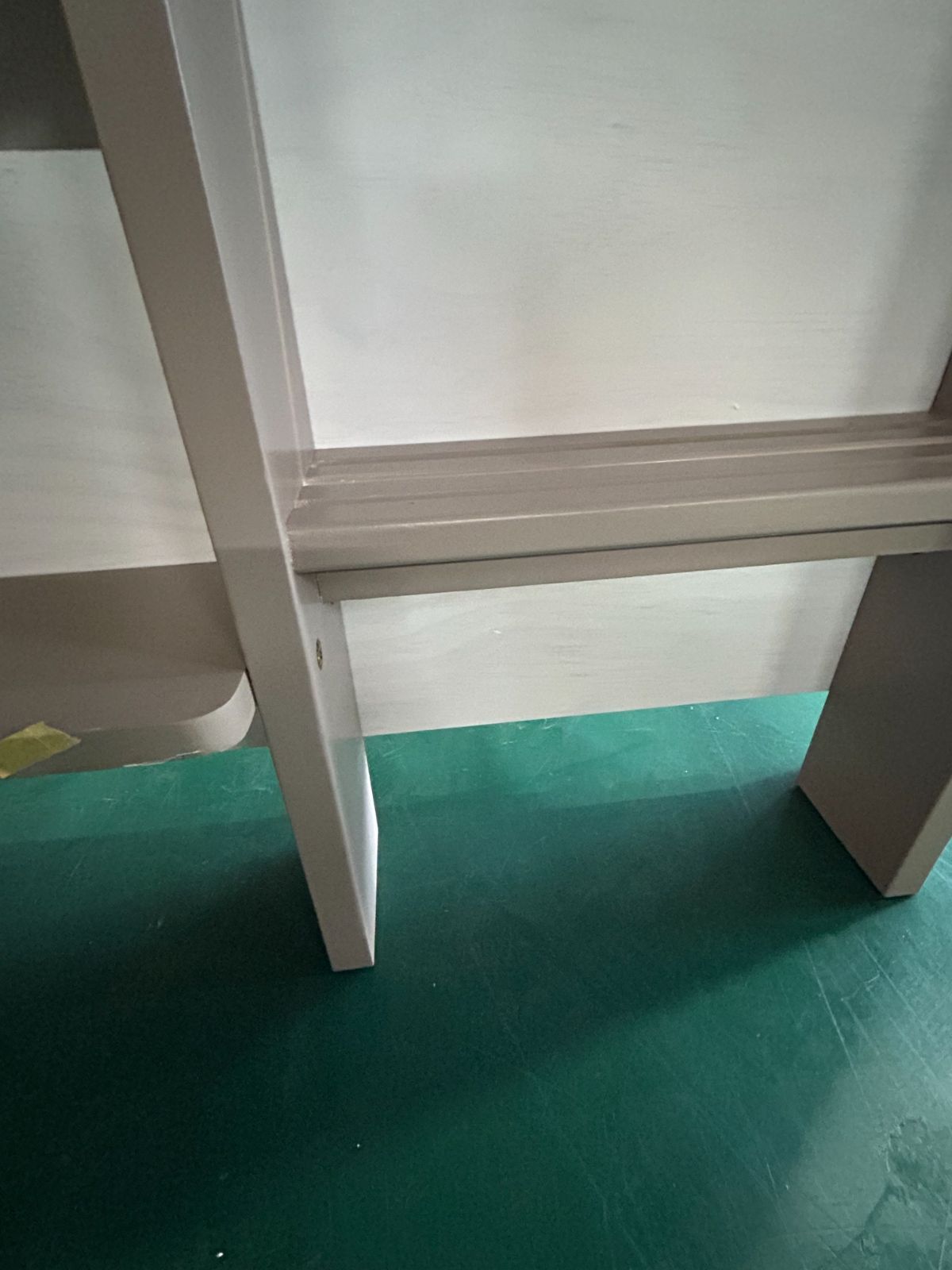 リーウッド ラテ色