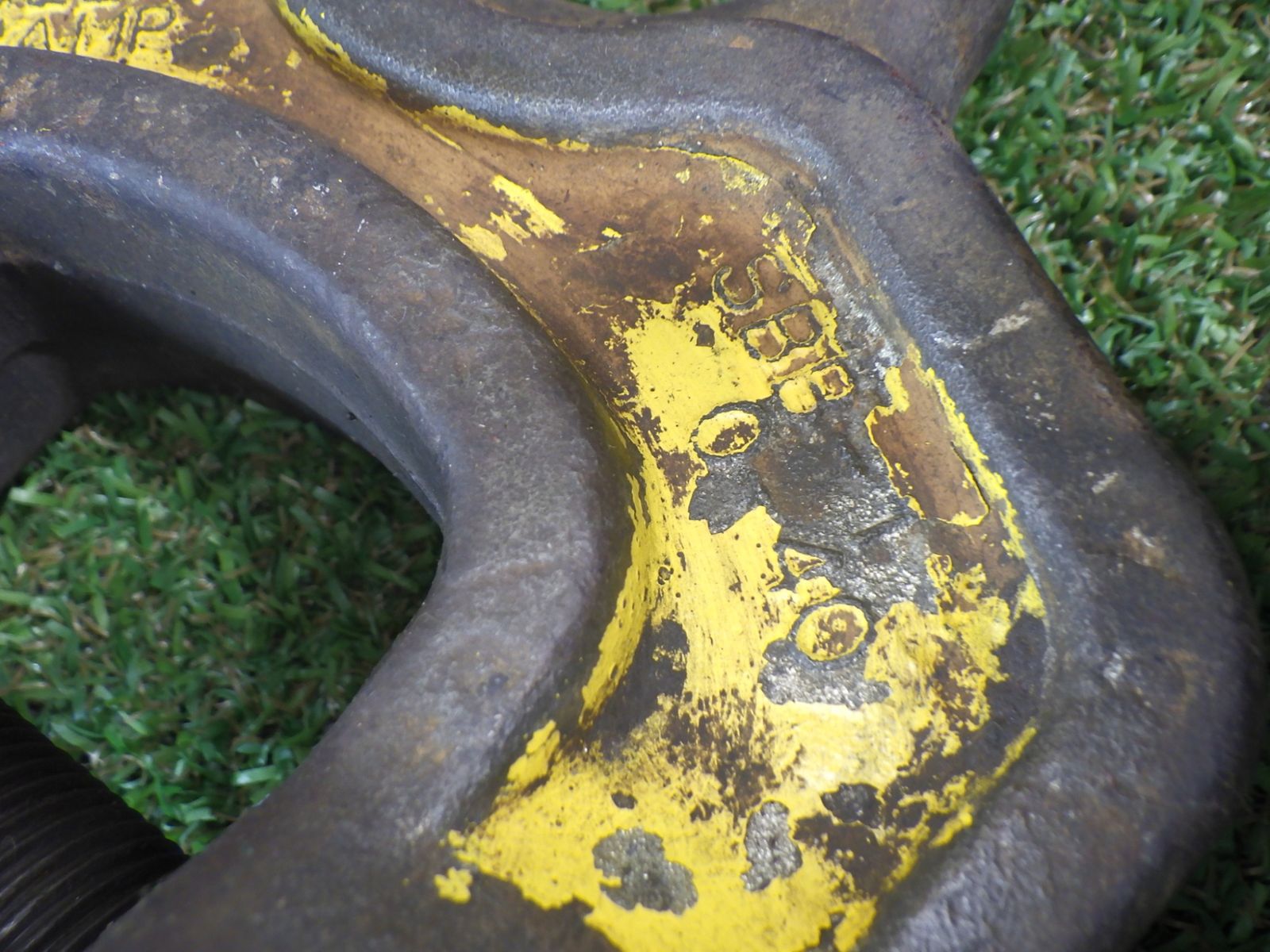 重量物の吊り上げなどに イーグルクランプ