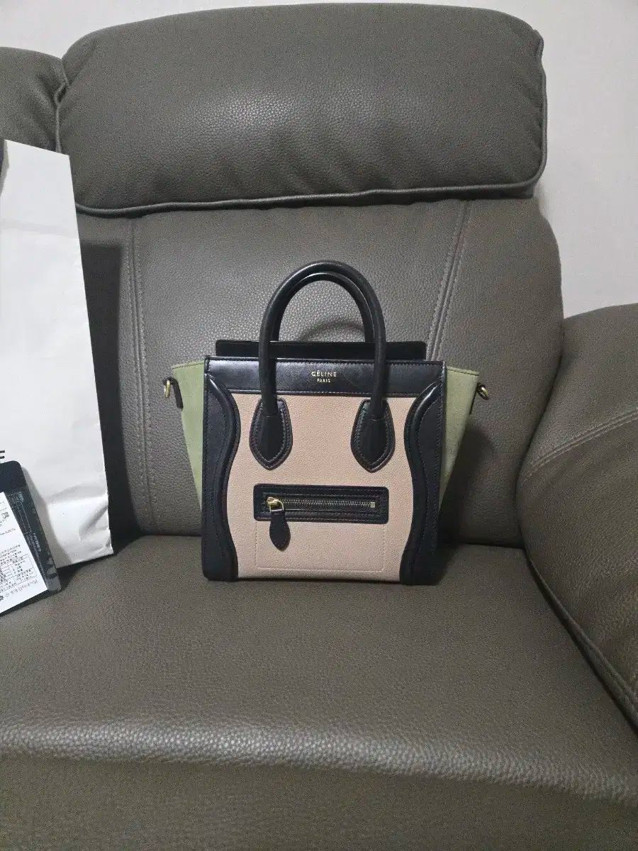 Celine セリーヌ ナノ TRICOLOUR ラゲージバッグ