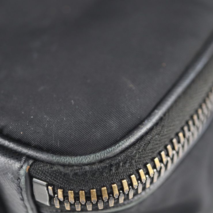 プラダ ビジネスバッグ プラダ メンズ ナイロン ラップトップケース 書類バッグ