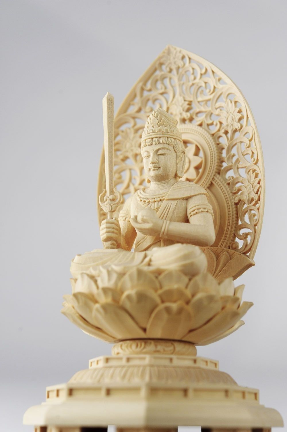 お仏像総白檀お守仏 虚空蔵菩薩 守護本尊(丑 寅年) 祠付セット | 総白檀お守り仏「虚空蔵菩薩：守護本尊(丑年・寅年)」金襴袋