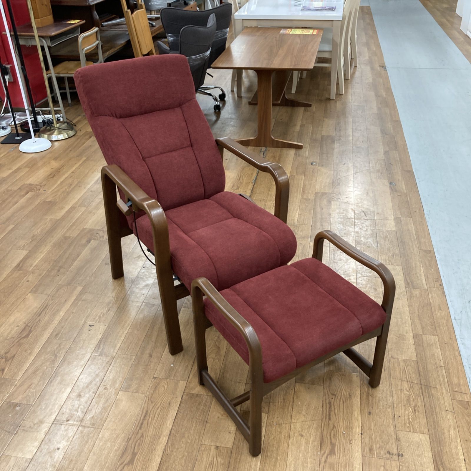 名古屋市近郊送料設置無料 S088 富士ファニチャー Comodo リクライニングチェア オットマン