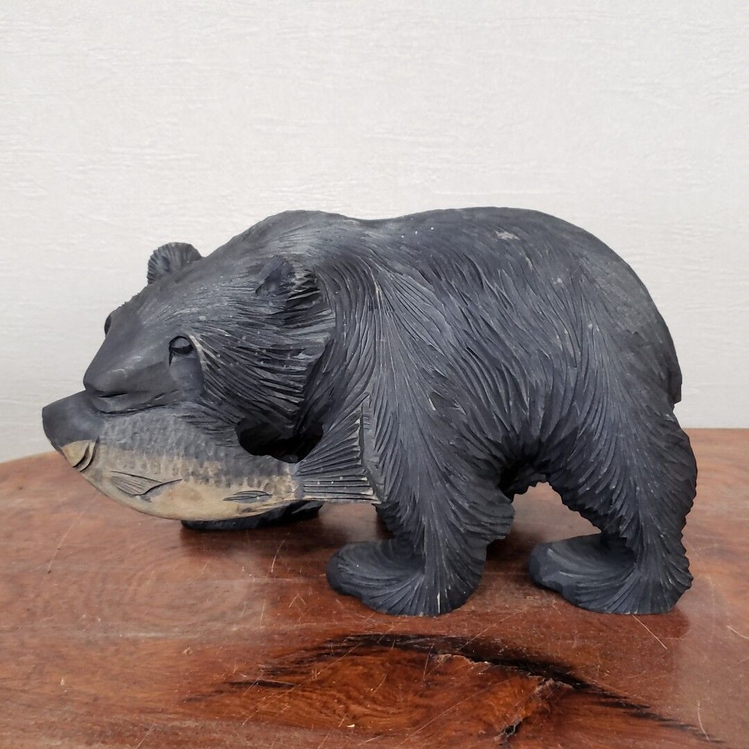 銘なし 木彫り 熊 小型 重さ907g 北海道工芸品 旭川 民芸品