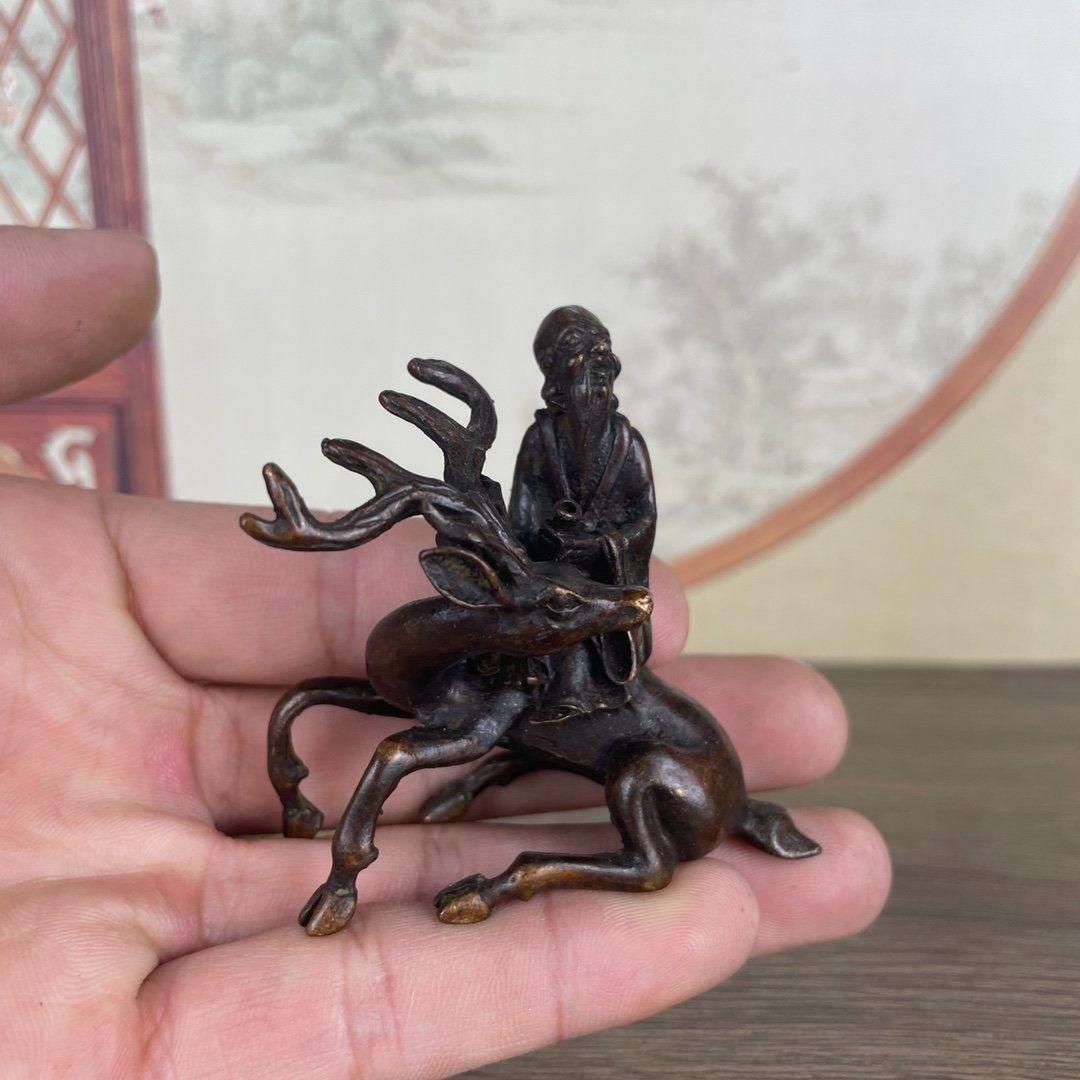細工銅製 鹿首造像高彫 迫力 開運置物 上質 高さ約32cm 銅製 銅像 鹿寿星坐仏像 長寿神 茶台 文机 開運 風水 工芸品