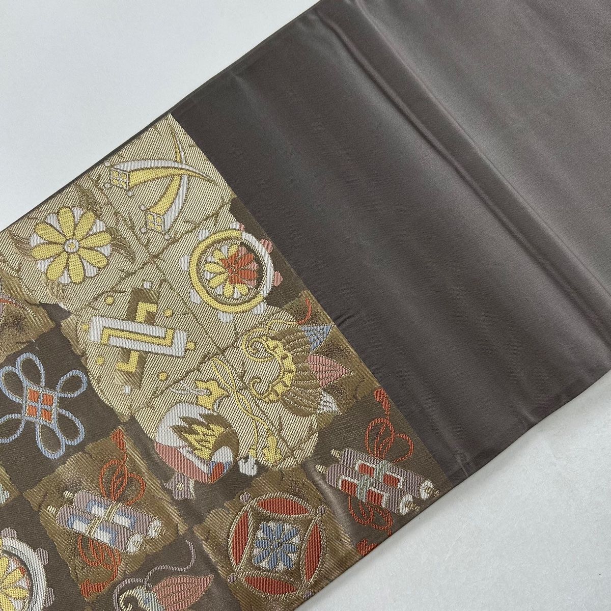 袋帯 美品 秀品 宝尽くし 花 箔 金糸 灰紫 六通 正絹 【中古