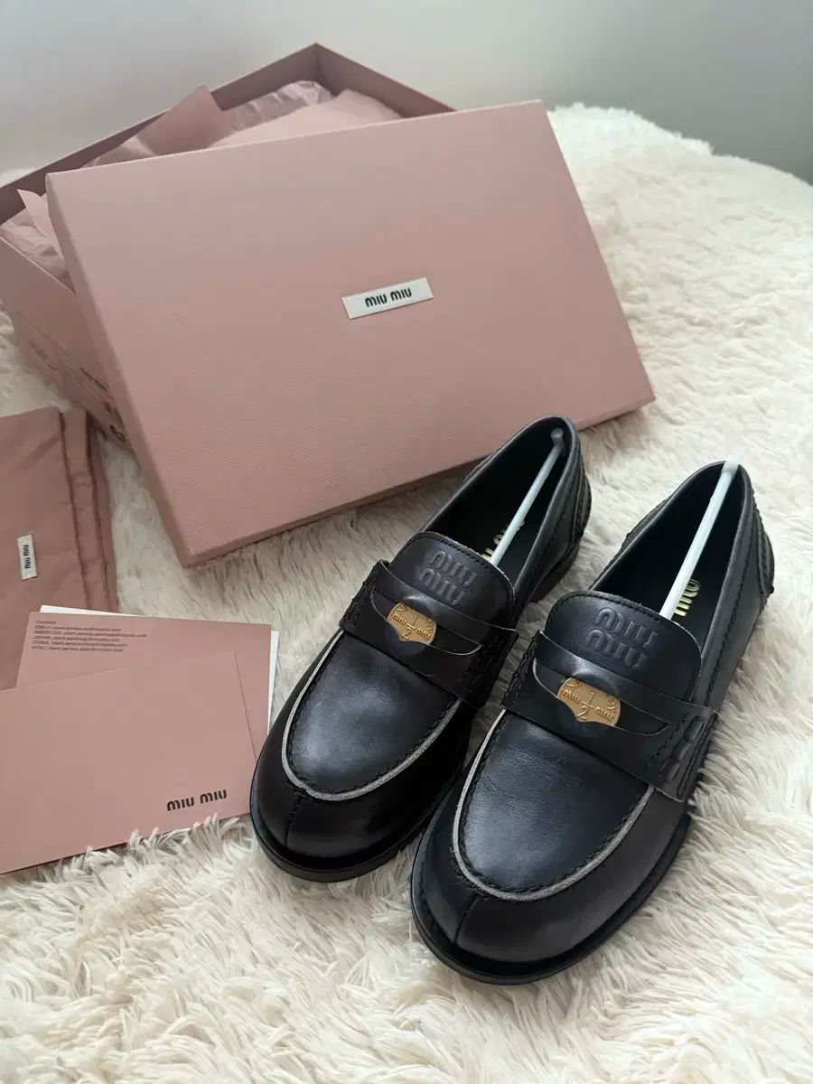 MIU MIU(ミュウミュウ) ペニー ローファー ほぼ新品 付属品完備