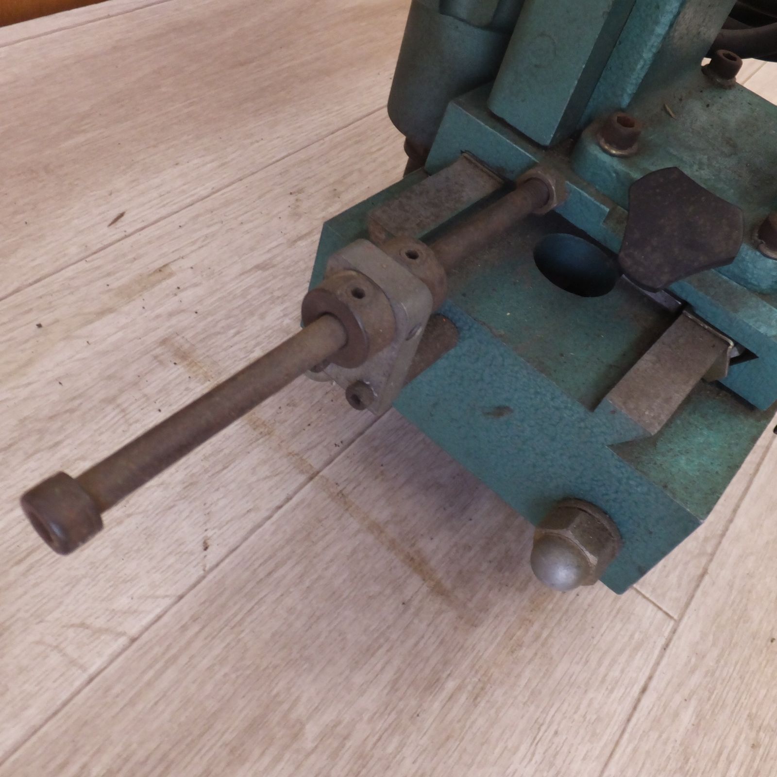 バイス式 ボール盤