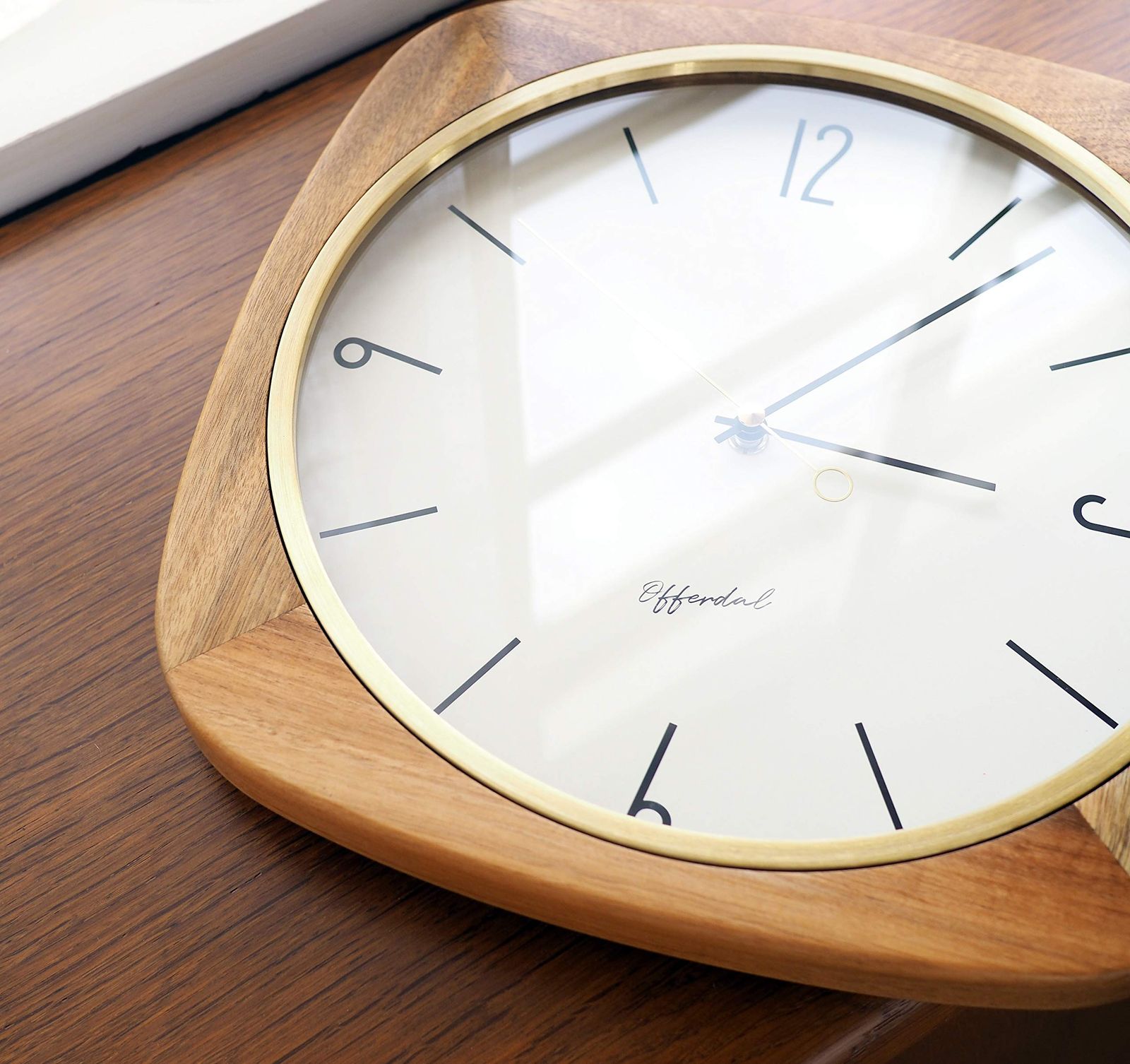 インターフォルム 掛け時計