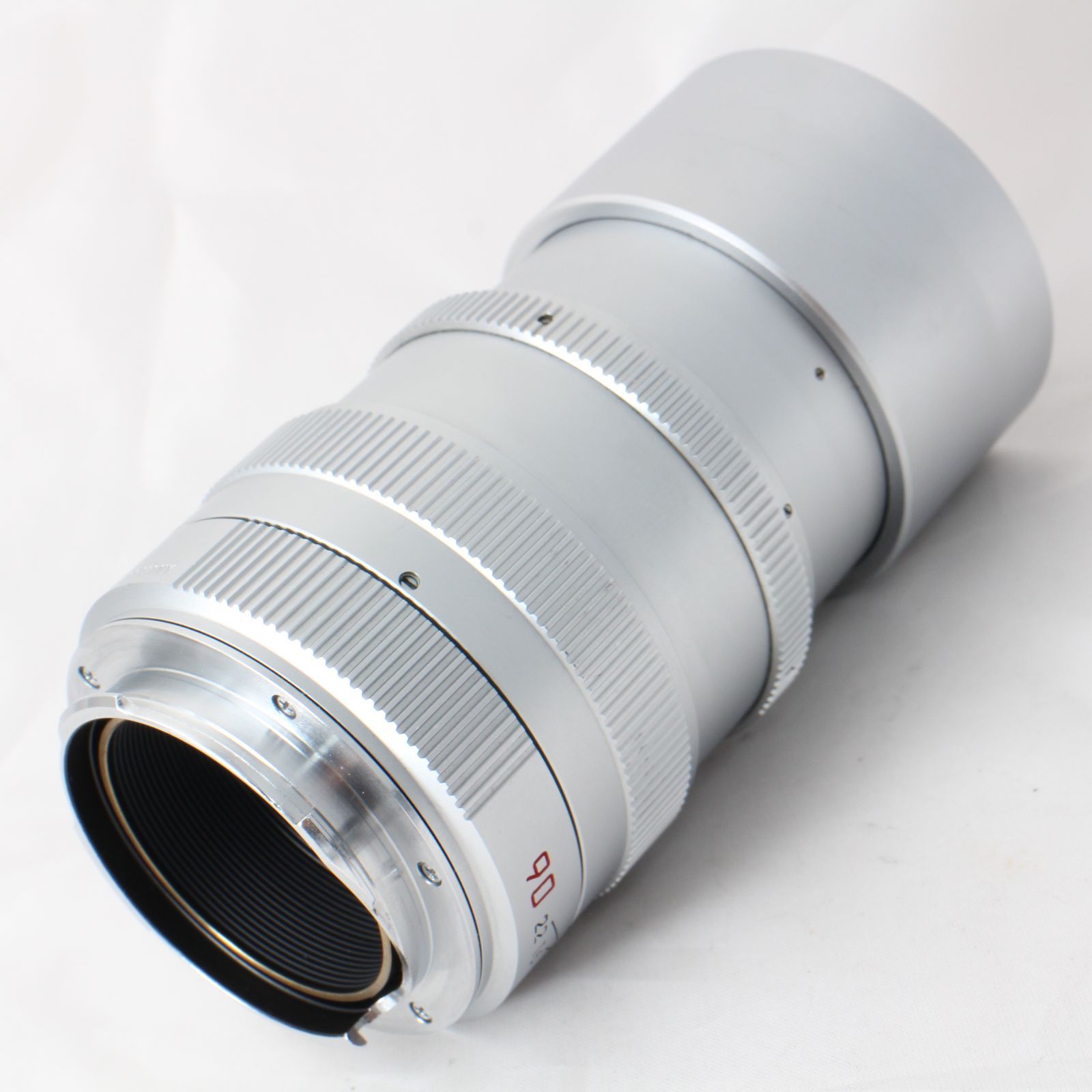 LEICA ELMARIT-M 90mm F2.8 シルバー フード付 LEICA ELMARIT-M 90mm F2.8 シルバー フード付 LEICA ELMARIT-M 90mm