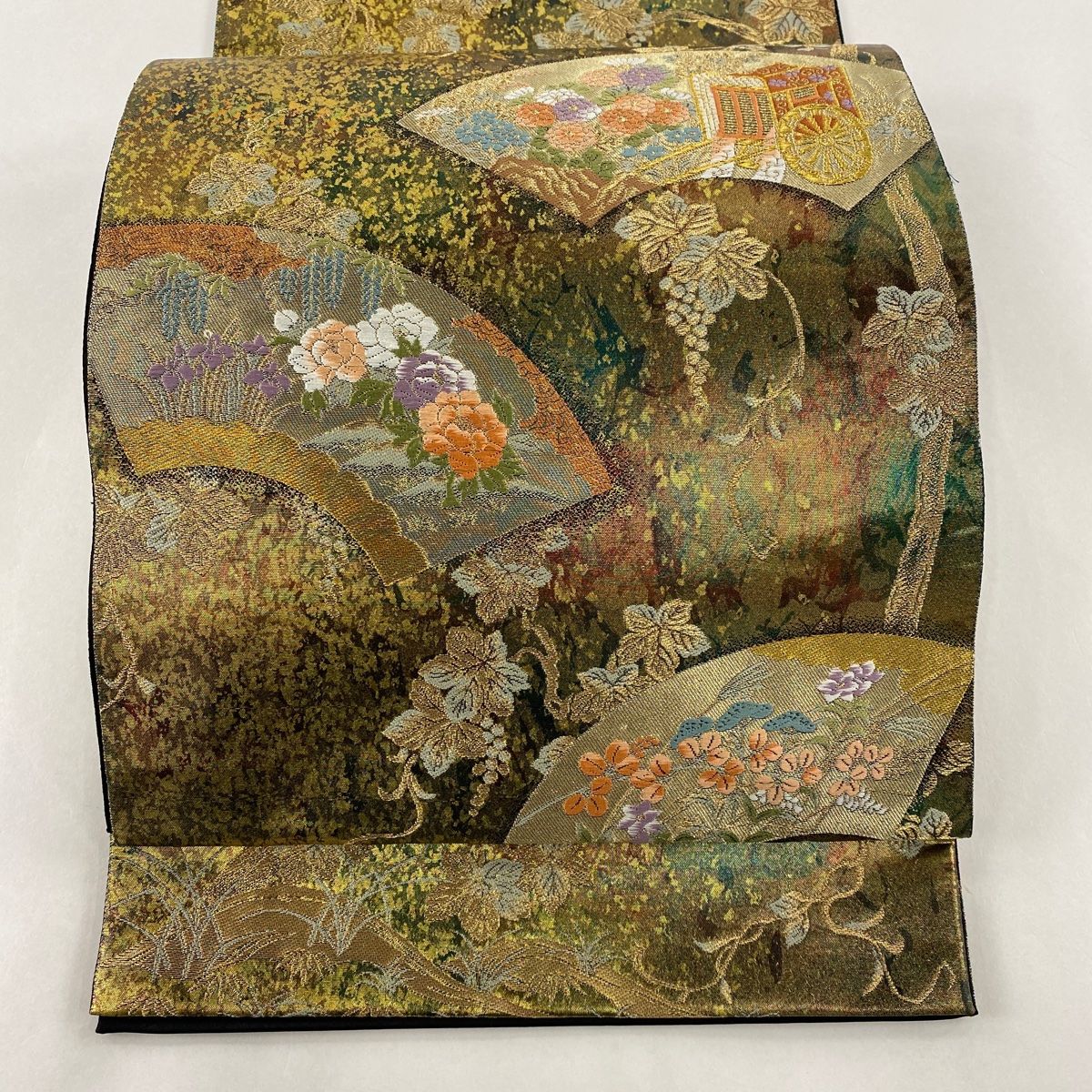 2022春夏新色】 袋帯 逸品 落款 服部織物 草花 唐草 金糸 刺繍 赤紫 六